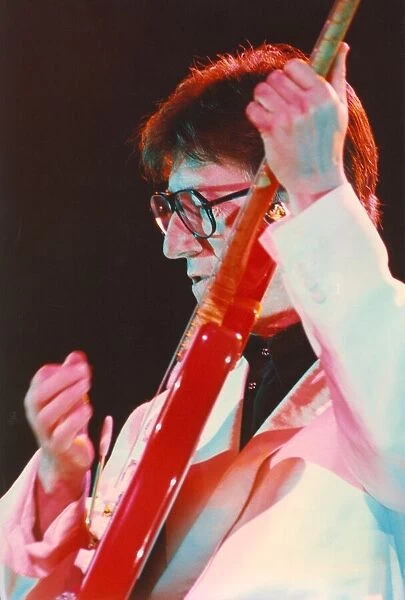 The Shadows - Hank Marvin in concert at Newcastle City Hall