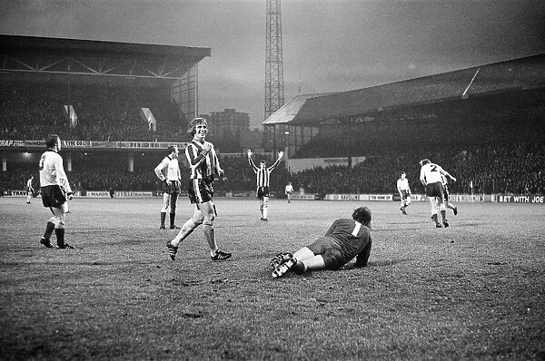 Sheffield United 1-2, League Division One match action at Bramall Lane