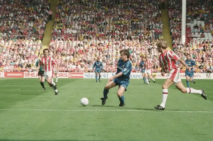 Framed Print : Sheffield United 2 - 1 Manchester United Premier League match at Bramall Lane, Sheffield Framed Print : Sheffield United 2 - 1 Manchester United Premier League match at Bramall Lane, Sheffield