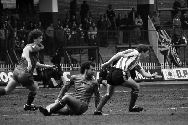 Sheffield Utd 0 v. Bournemouth 0. April 1982 MF06-39-040 Local Caption Division 4