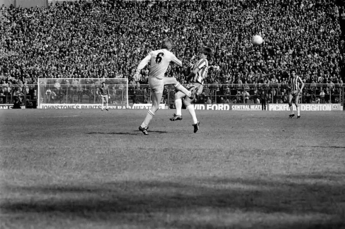 Framed Print : Sheffield Wednesday 0 v. Chelsea 0. Division 2 Football May 1982 MF07-11-040