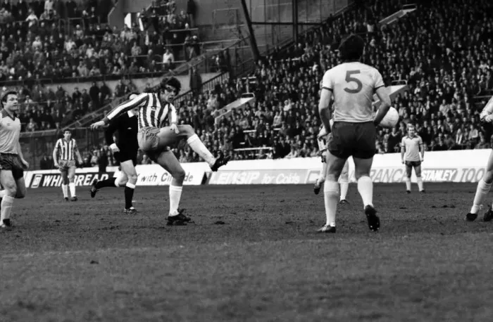 Framed Print : Sheffield Wednesday 0 v. Chelsea 0. Division Two Football. January 1981 MF01-08-027