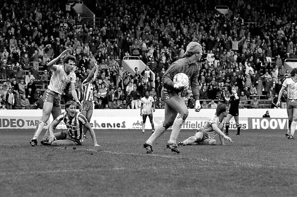 Sheffield Wednesday 1 v. Norwich 2. November 1984 MF18-10-019