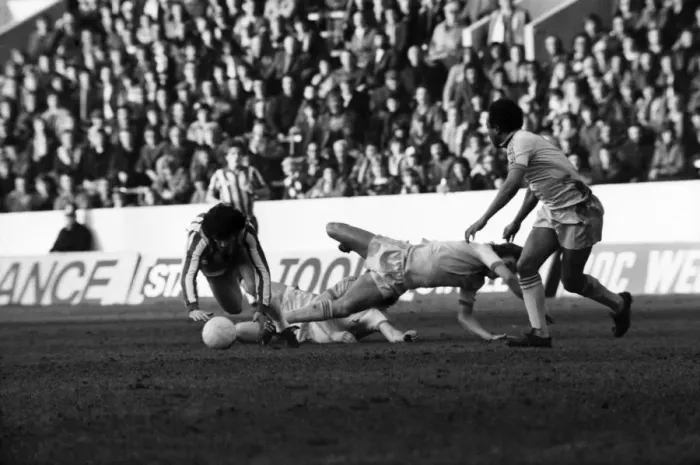 Framed Print : Sheffield Wednesday 1 v. Notts. County 2. Division Two Football. January 1981 MF01-20-036 Framed Print : Sheffield Wednesday 1 v. Notts. County 2. Division Two Football. January 1981 MF01-20-036
