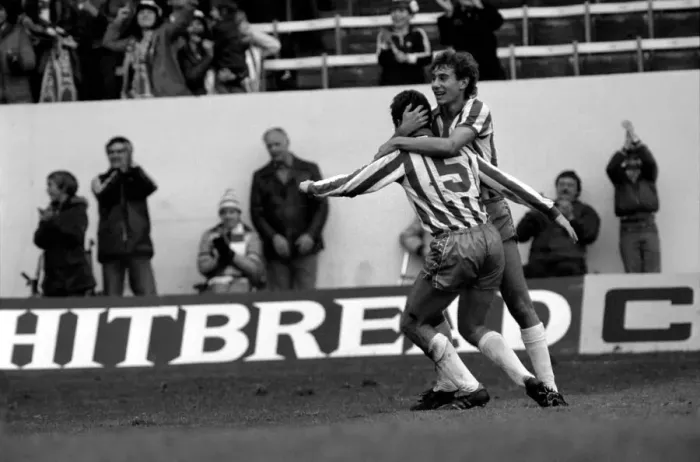 Framed Print : Sheffield Wednesday 2 v. Oldham 1. Division 1 Football October 1981 MF04-09-059