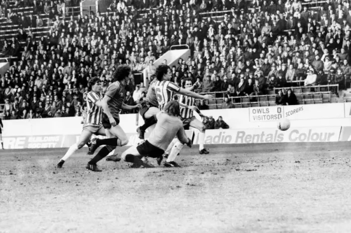 Framed Print : sheffield wednesday 2 v. Swansea 0. Division Two Football. Februay 1981 MF01-35-014