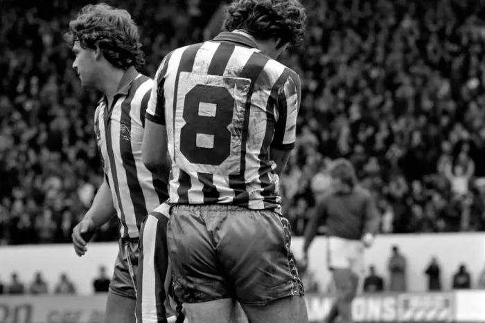 Framed Print : Sheffield Wednesday 3 v. Luton 1. Division Two Football. April 1981 MF02-14-005 Framed Print : Sheffield Wednesday 3 v. Luton 1. Division Two Football. April 1981 MF02-14-005