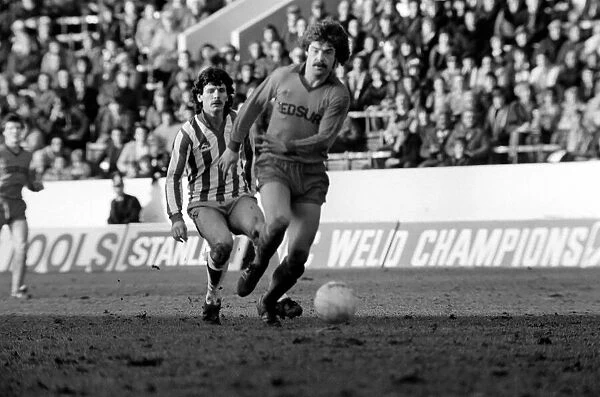 Sheffield Wednesday 3 v. Oldham 0. Division One Football. February 1981 MF01-31-006