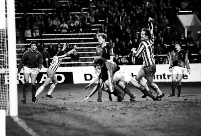 Framed Print : Sheffield Wednesday 4 v. Bristol Rovers 1. Division Two Football. MF01-10-018 Framed Print : Sheffield Wednesday 4 v. Bristol Rovers 1. Division Two Football. MF01-10-018
