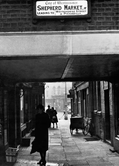 Framed Print : Shepherds Market Entrance- The arch leading from Curzon Street into the market Framed Print : Shepherds Market Entrance- The arch leading from Curzon Street into the market