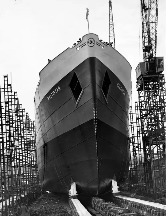 Framed Print : The ship Baltistan slides down the slipway at Readhead shipyard on the River Tyne