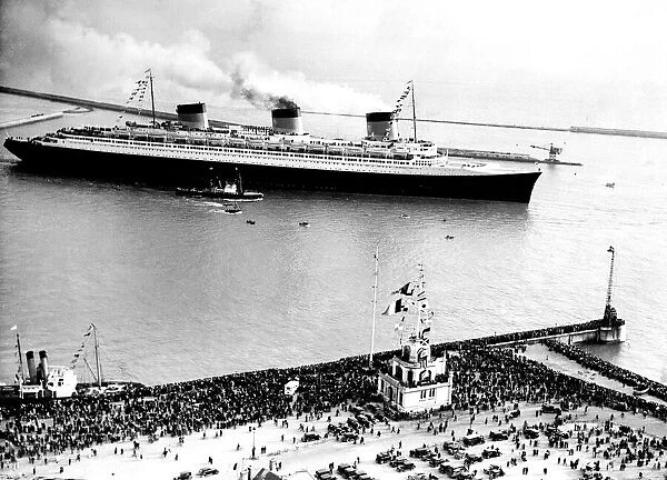 Ship Normandie at from Le Havre to Southampton and New York on May 29, 1935