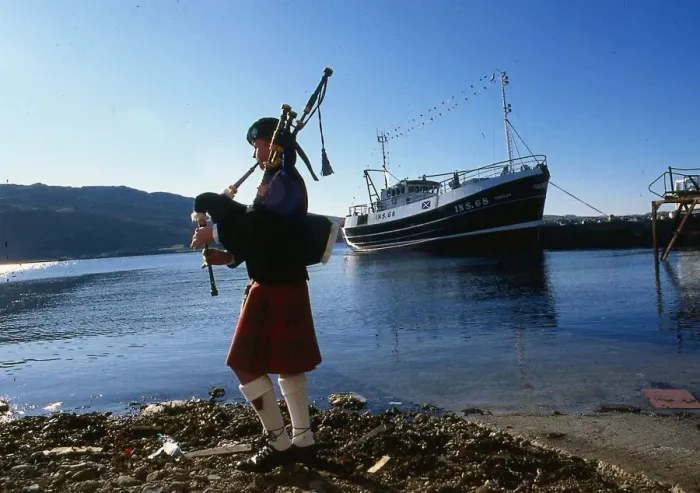 Framed Print : Ship Sunbeam February 1987 - Piper John Brown plays in honour of new boat