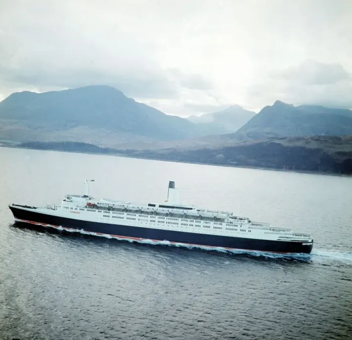 Framed Print : Ships - Shipping - Queen Elizabeth II - November 1968 The QE2 Liner Trials on Firth Framed Print : Ships - Shipping - Queen Elizabeth II - November 1968 The QE2 Liner Trials on Firth