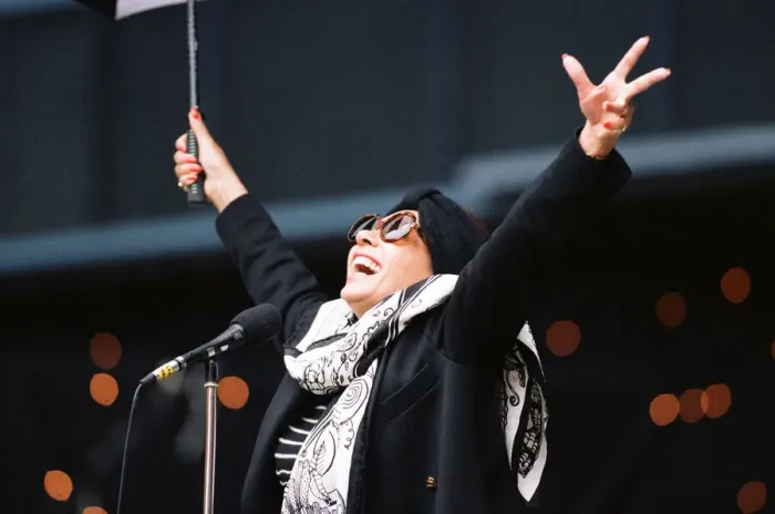 Framed Print : Shirley Bassey performing at the Cor World Choir concert at Cardiff Arms Park