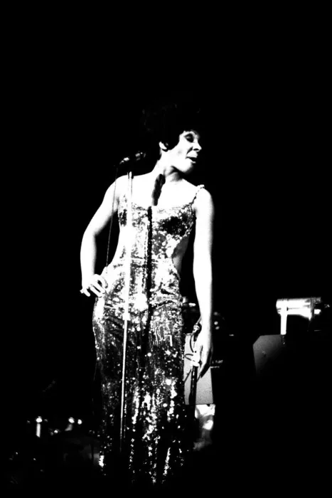 Framed Print : Shirley Bassey performing on stage in concert at Newcastle City Hall 30th April 1971 Framed Print : Shirley Bassey performing on stage in concert at Newcastle City Hall 30th April 1971