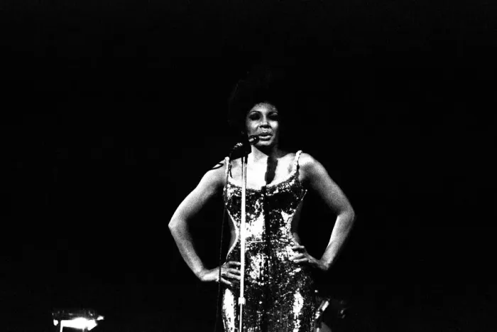 Framed Print : Shirley Bassey performing on stage in concert at Newcastle City Hall 30th April 1971