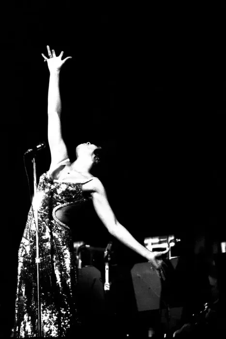 Framed Print : Shirley Bassey performing on stage in concert at Newcastle City Hall 30th April 1971