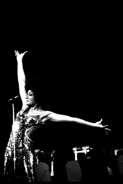 Framed Print : Shirley Bassey performing on stage in concert at Newcastle City Hall 30th April 1971