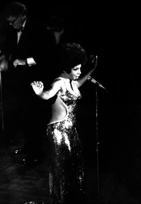 Framed Print : Shirley Bassey performing on stage in concert at Newcastle City Hall 30th April 1971 Framed Print : Shirley Bassey performing on stage in concert at Newcastle City Hall 30th April 1971