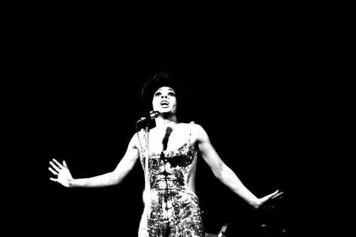 Framed Print : Shirley Bassey performing on stage in concert at Newcastle City Hall 30th April 1971 Framed Print : Shirley Bassey performing on stage in concert at Newcastle City Hall 30th April 1971