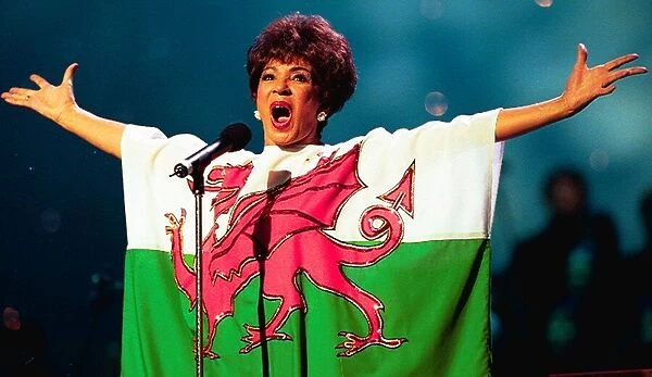 Shirley Bassey perforning at the Welsh Assembly Concert - 26th May 1999