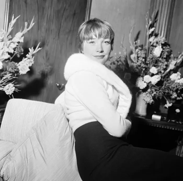 Framed Print : Shirley MacLaine, pictured in her room at Claridges Hotel in London Framed Print : Shirley MacLaine, pictured in her room at Claridges Hotel in London