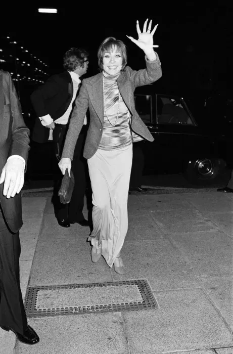 Framed Print : Shirley MacLaine at the White Elephant club in Westminster for a party to celebrate her Framed Print : Shirley MacLaine at the White Elephant club in Westminster for a party to celebrate her