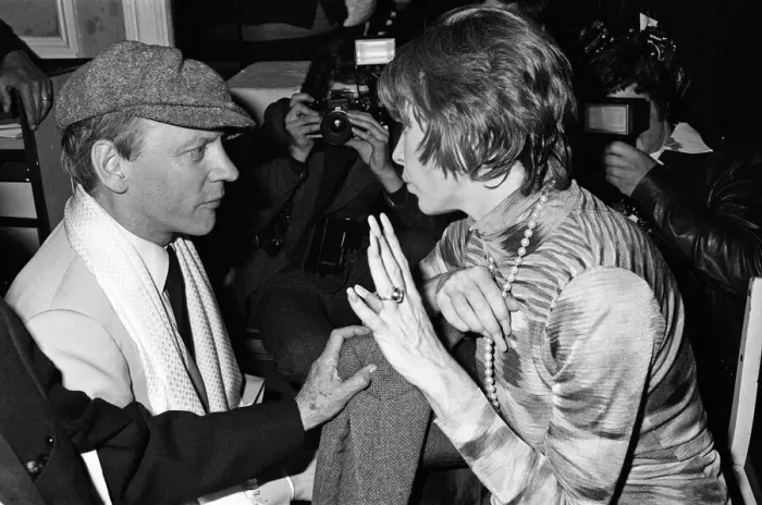 Framed Print : Shirley MacLaine at the White Elephant club in Westminster for a party to celebrate her Framed Print : Shirley MacLaine at the White Elephant club in Westminster for a party to celebrate her