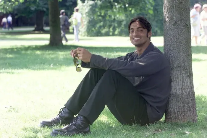 Framed Print : Shoaib Akhtar June 1999 Pakistan Cricket Player
