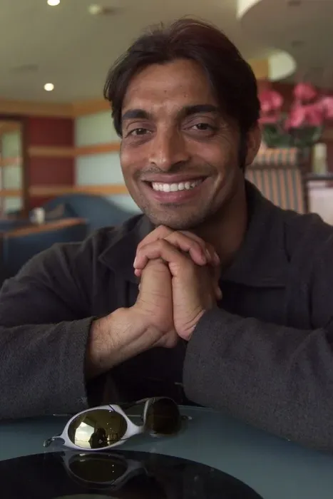 Framed Print : Shoaib Akhtar June 1999 Pakistan Cricket PlayerShoaib Akhtar June 1999 Pakistan Cricket