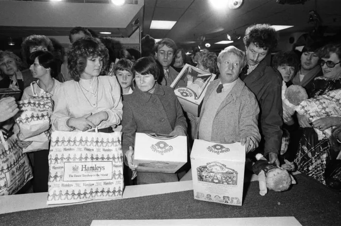 Framed Print : Shoppers buying Cabbage Patch Dolls at Hamleys, London toy store. 3rd December 1983 Framed Print : Shoppers buying Cabbage Patch Dolls at Hamleys, London toy store. 3rd December 1983