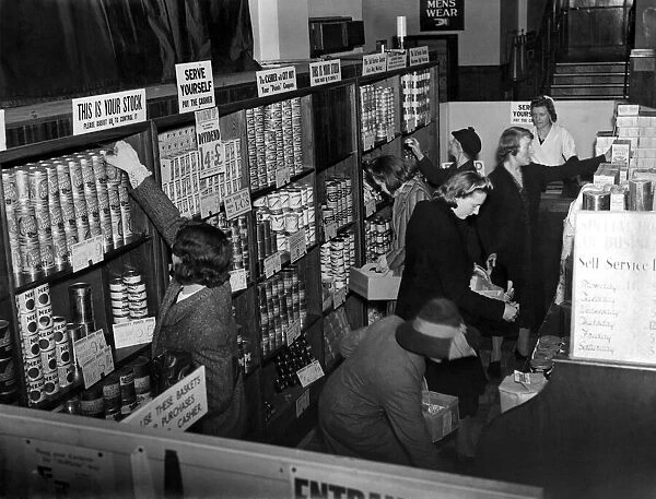Shoppers at the Grocers Depot Co-Op Stores in Romford. October 1942 P012073