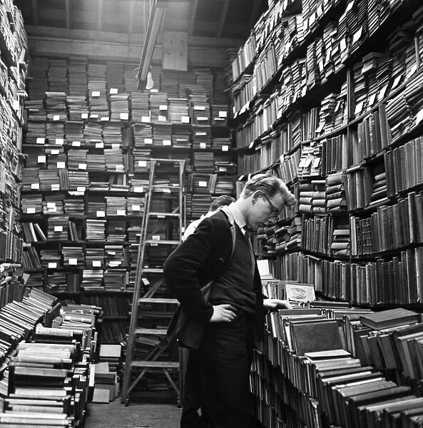 Shopping for books in Belfast, Northern Ireland. 9th October 1963