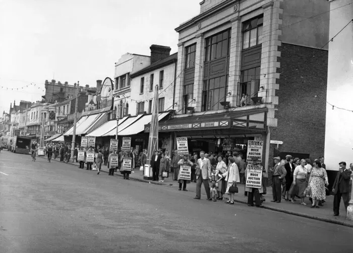 Framed Print : Shops on the seafront in Southend-on-Sea, Essex, England. 3rd August 1954 Framed Print : Shops on the seafront in Southend-on-Sea, Essex, England. 3rd August 1954