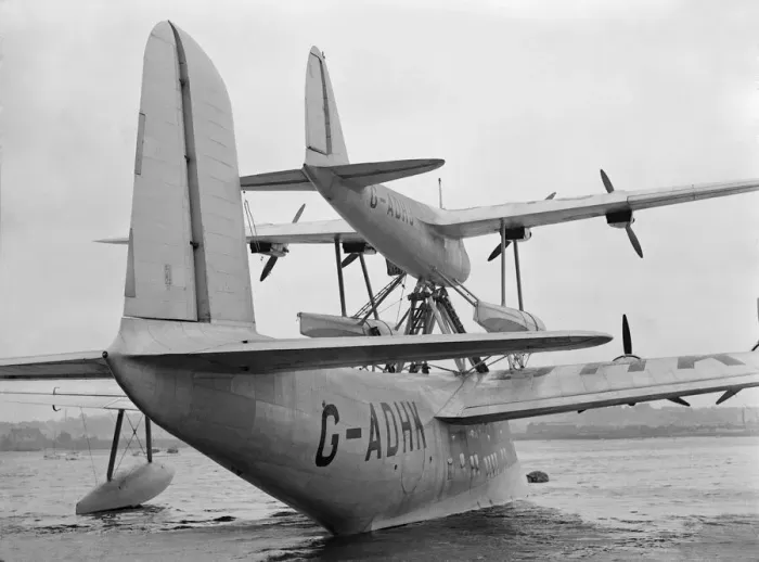 Framed Print : The Short-Mayo composite aircraft comprised the Short S Framed Print : The Short-Mayo composite aircraft comprised the Short S