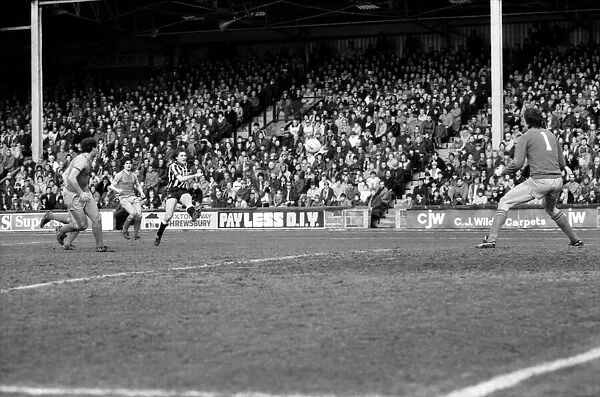 Shrewsbury 2 v. Newcastle 2. March 1984 MF14-26-008