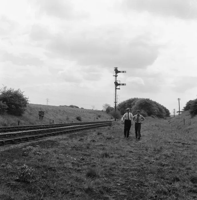 Framed Print : Signal on Castle Eden Village Railway Line in County Durham, England Framed Print : Signal on Castle Eden Village Railway Line in County Durham, England