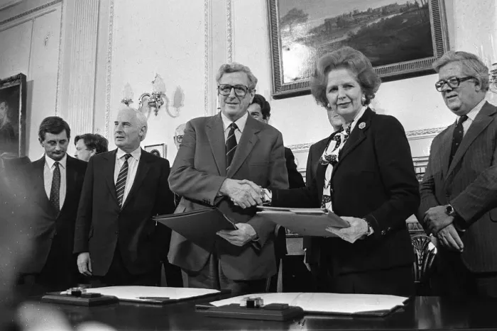 Framed Print : Signing Of The Anglo-Irish Agreement Nov 1985 Signing the historical agreement Framed Print : Signing Of The Anglo-Irish Agreement Nov 1985 Signing the historical agreement