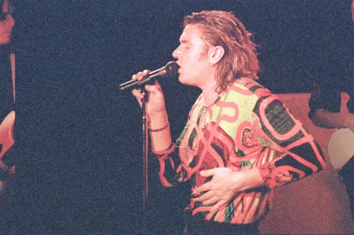 Framed Print : Simon Le Bon singing with his band Duran Duran live on the 11th November 1988
