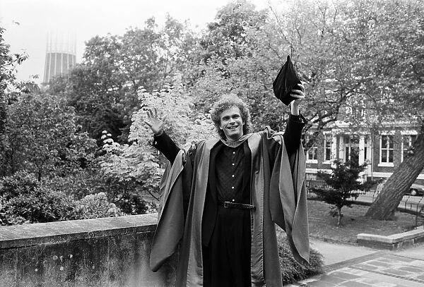 Simon Rattle in Liverpool to receive his honorary degree. 7th June 1991
