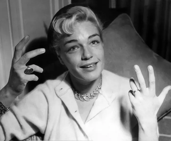 Framed Print : Simone Signoret Actress gesturing with hands A©Mirrorpix Framed Print : Simone Signoret Actress gesturing with hands A©Mirrorpix