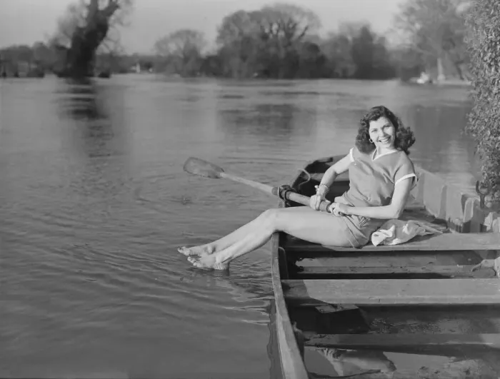 Framed Print : Simone Silver rowing on river SP 15 / 4 / 1951 B1743 / 51 Framed Print : Simone Silver rowing on river SP 15 / 4 / 1951 B1743 / 51