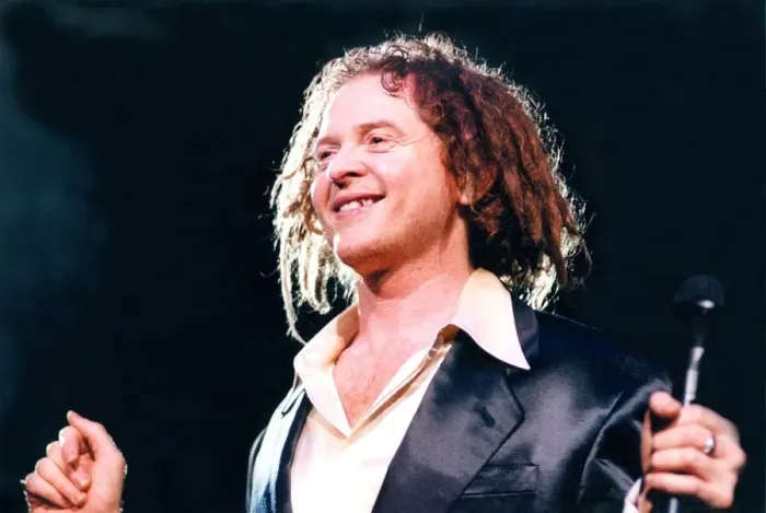 Framed Print : Simply Red perfrom at the Newcastle Arena on 25th January 1996