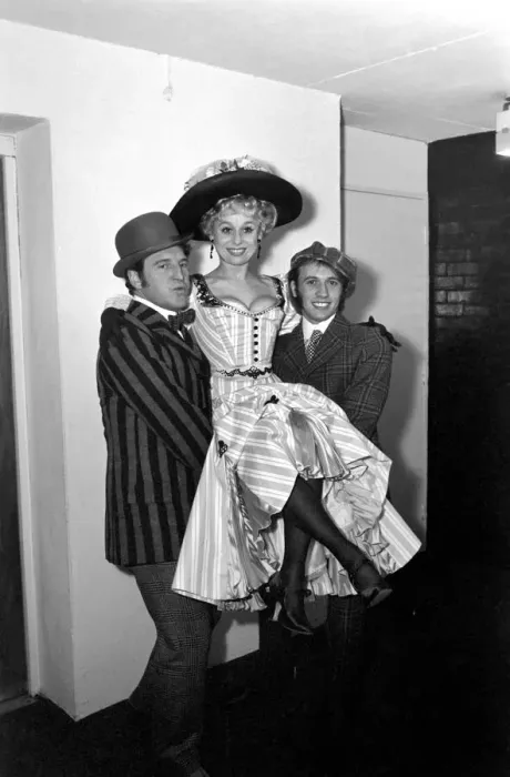 Framed Print : Sing a Rude Song: It is a musical about Marie Lloyd starring Barbara Windsor