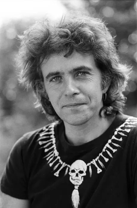 Framed Print : Singer and Actor David Essex. 30th August 1983 Framed Print : Singer and Actor David Essex. 30th August 1983