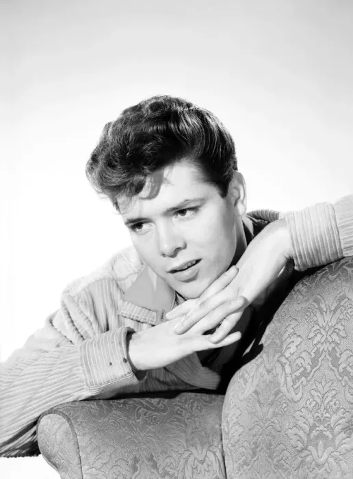 Framed Print : Singer Cliff Richard. Circa 1958 Framed Print : Singer Cliff Richard. Circa 1958