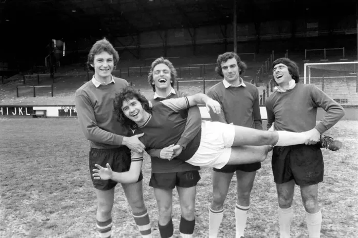 Framed Print : Singer David Essex pictured at Upton Park as he joins West Ham United for a day of