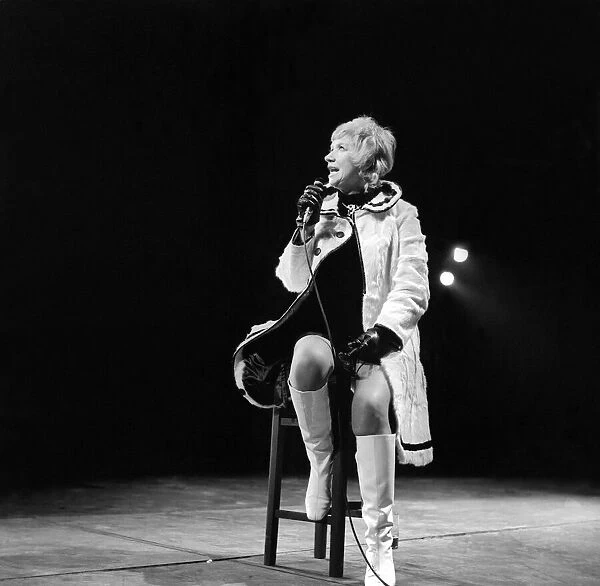 Singer Dorothy Squires performing at the City Hall, Newcastle on 23rd January 1971