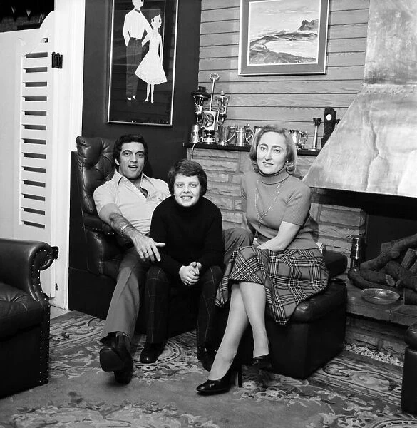 Singer Frankie Vaughan and family. February 1975 75-01098-001